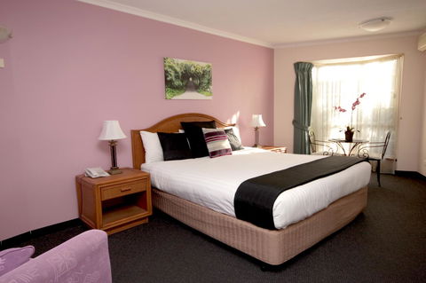 Sapphire Waters Motor Inn - Accommodation Brisbane 4