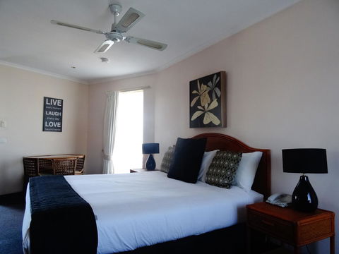 Sapphire Waters Motor Inn - Accommodation Brisbane 27