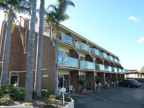 Sapphire Waters Motor Inn - Accommodation Brisbane 34