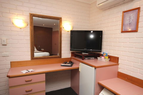 Sapphire Waters Motor Inn - Accommodation Brisbane 9