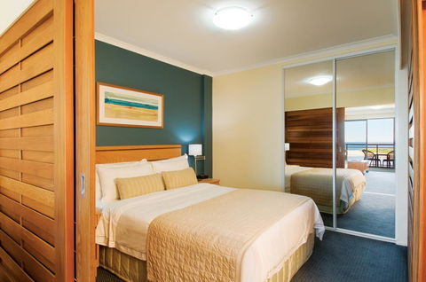 Oaks The Entrance Waterfront Suites - Accommodation Brisbane 3