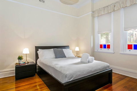 Oversized 2 Bedroom Manly Beach House - Accommodation Brisbane 6