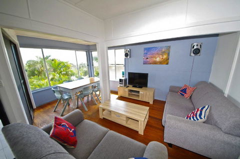 Apollo 1, 9 Hodgson Street - Accommodation Brisbane 0