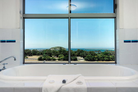 The Observatory Self Contained Apartments - Accommodation Brisbane 5