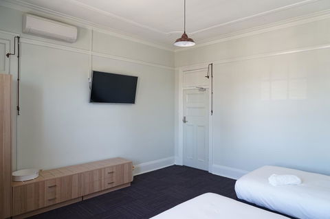 Rosehill Hotel - Accommodation Brisbane 4