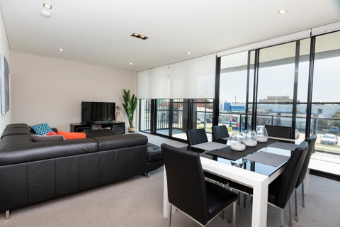 Brand New Executive Apartment - Accommodation Brisbane 3