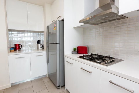 Brand New Executive Apartment - Accommodation Brisbane 6