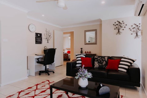 Central Wagga Self Catering Apartment - Accommodation Brisbane 0