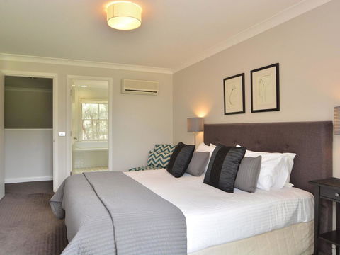 Villa 3br Margarita Villa Located Within Cypress Lakes Resort - Accommodation Brisbane 1