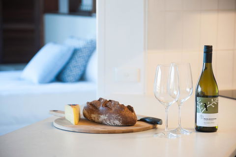 Waterview Beach Apartment - Accommodation Brisbane 12