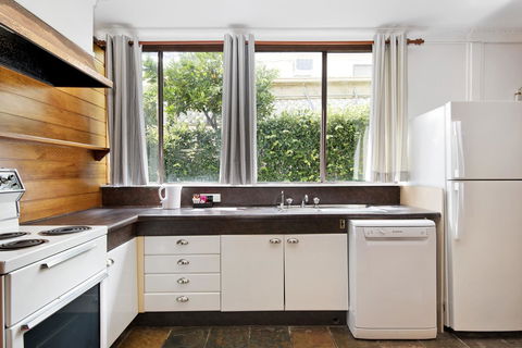 Designer Studios Manly - Accommodation Brisbane 15