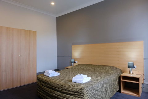 Royal Exhibition Hotel - Accommodation Brisbane 14