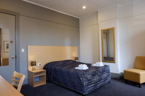 Royal Exhibition Hotel - Accommodation Brisbane 13