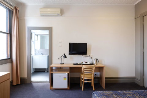 Royal Exhibition Hotel - Accommodation Brisbane 11