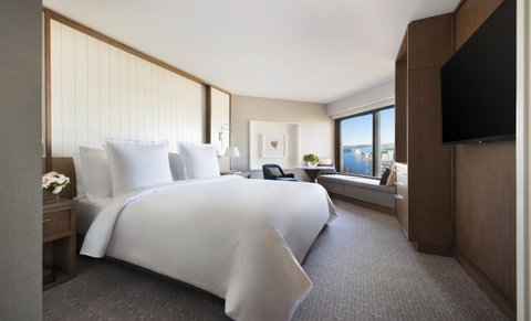 Four Seasons Hotel Sydney - Accommodation Brisbane 12