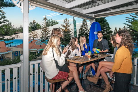 Mad Monkey Hostel Coogee Beach - Accommodation Brisbane 1