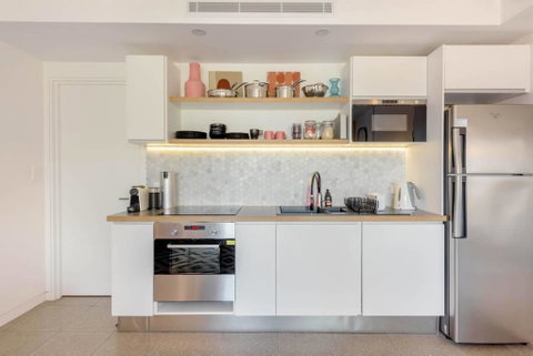 Scandi Beach Apartment - Accommodation Brisbane 13