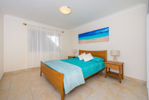 Ronald Avenue 1/65 - Shoal Bay - Accommodation Brisbane 7