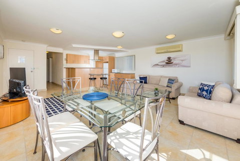 Ronald Avenue 1/65 - Shoal Bay - Accommodation Brisbane 4