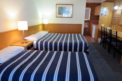 Summerhill Motor Inn - Accommodation Brisbane 37
