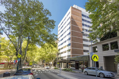 Macleay Hotel - Accommodation Brisbane 1