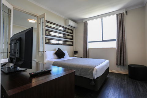 Little Coogee Hotel - Accommodation Brisbane 9