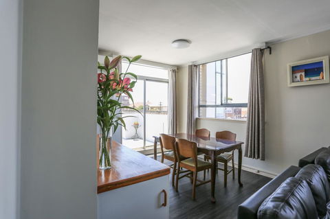 Little Coogee Hotel - Accommodation Brisbane 19