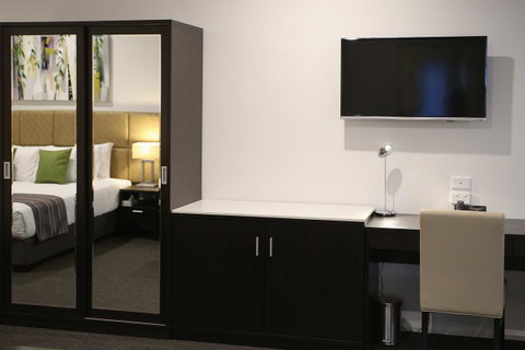 Best Western Plus Bolton On The Park - Accommodation Brisbane 13