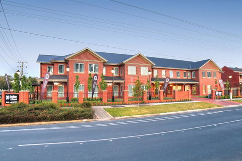 Best Western Plus Bolton On The Park - Accommodation Brisbane 0
