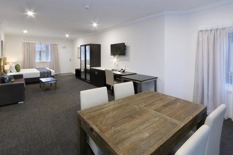 Best Western Plus Bolton On The Park - Accommodation Brisbane 9