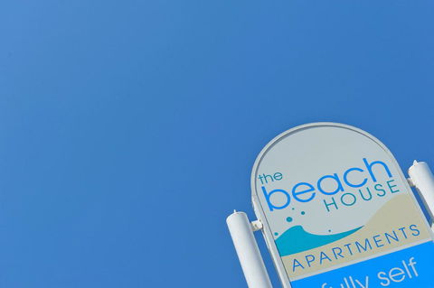 Beach House Holiday Apartments - Accommodation Brisbane 3