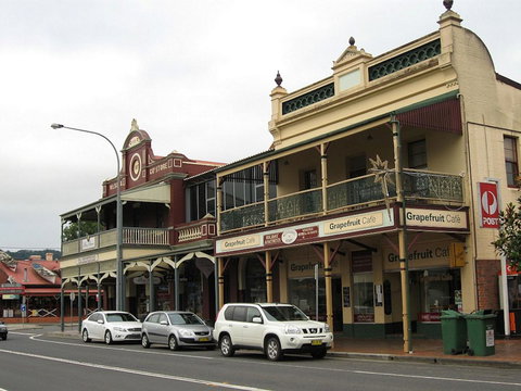 Red Waratah - Accommodation Brisbane 17