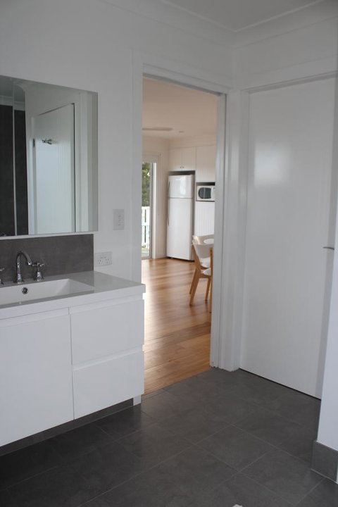 Red Waratah - Accommodation Brisbane 14