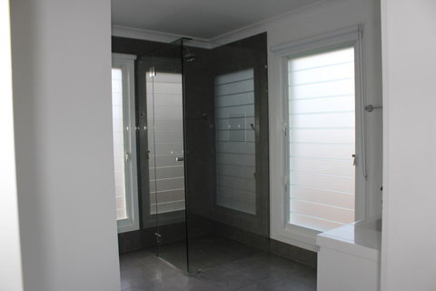 Red Waratah - Accommodation Brisbane 15