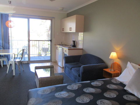 South Seas Motel - Accommodation Brisbane 11