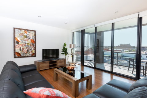 The Penthouse - Accommodation Brisbane 10