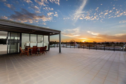 The Penthouse - Accommodation Brisbane 33