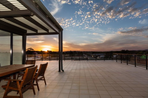 The Penthouse - Accommodation Brisbane 0