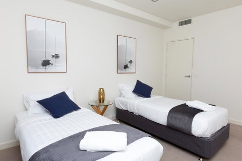 The Penthouse - Accommodation Brisbane 19