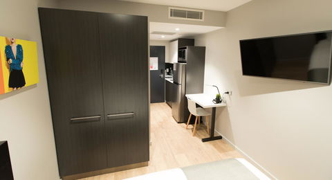 Studio 8 Residences - Adults Only - Accommodation Brisbane 12