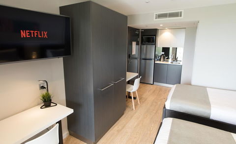 Studio 8 Residences - Adults Only - Accommodation Brisbane 4
