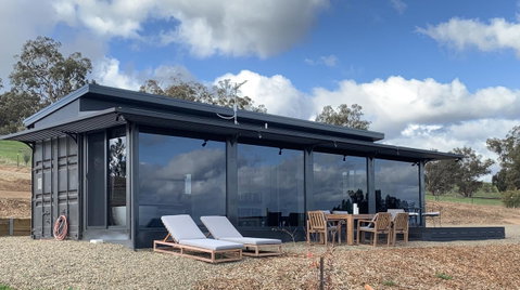 Belisi Farmstay Cottage - Accommodation Brisbane 0