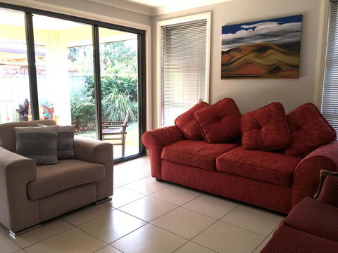 Sydney Amazing Holiday Home Bridal BnB - Accommodation Brisbane 0