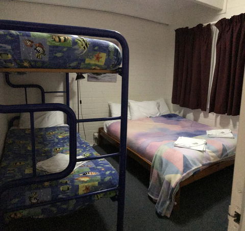 Kon Tiki Apartments - Accommodation Brisbane 19