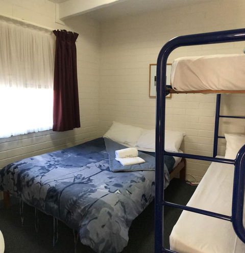 Kon Tiki Apartments - Accommodation Brisbane 15