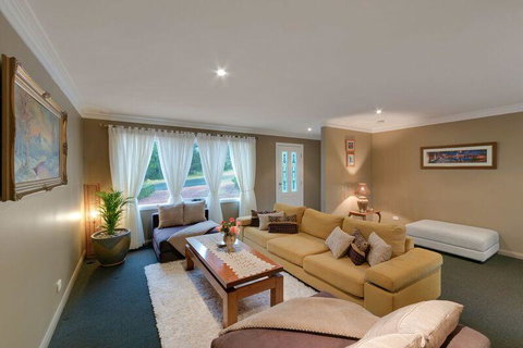 Mountainside B & B - Accommodation Brisbane 3