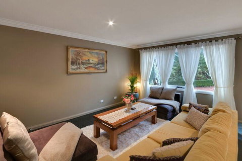 Mountainside B & B - Accommodation Brisbane 26