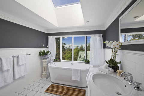 Mountainside B & B - Accommodation Brisbane 10