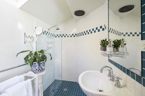 Mountainside B & B - Accommodation Brisbane 19