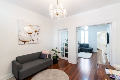 The Rocksberry - Accommodation Brisbane 2